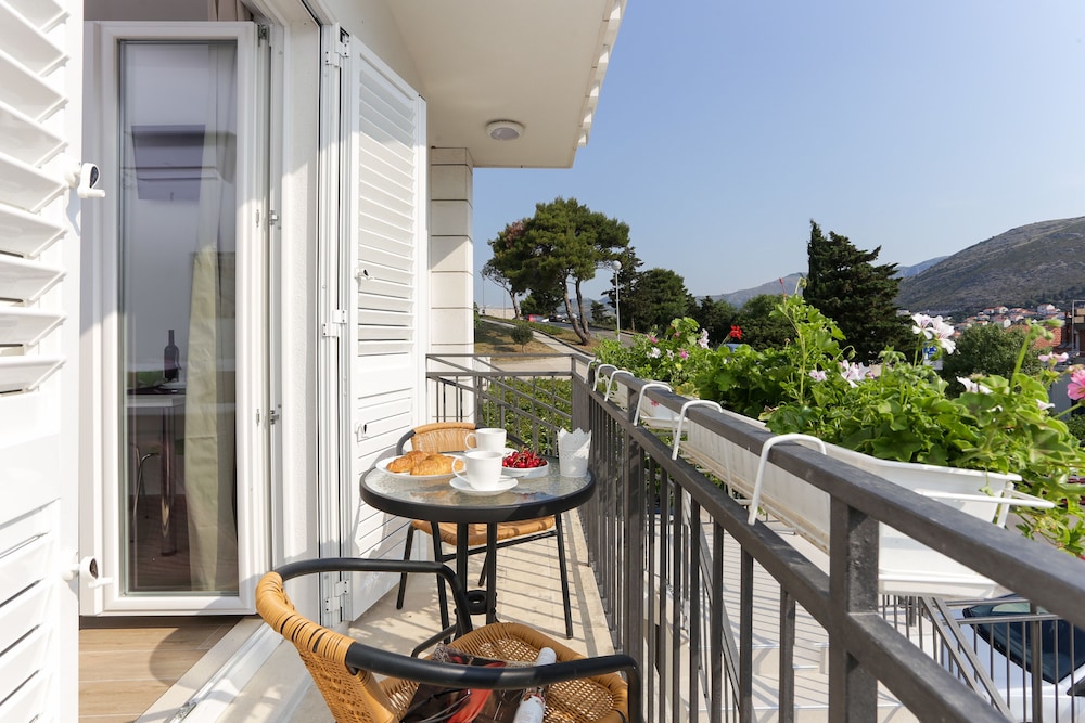 Apartments Villa Providenca 42/56