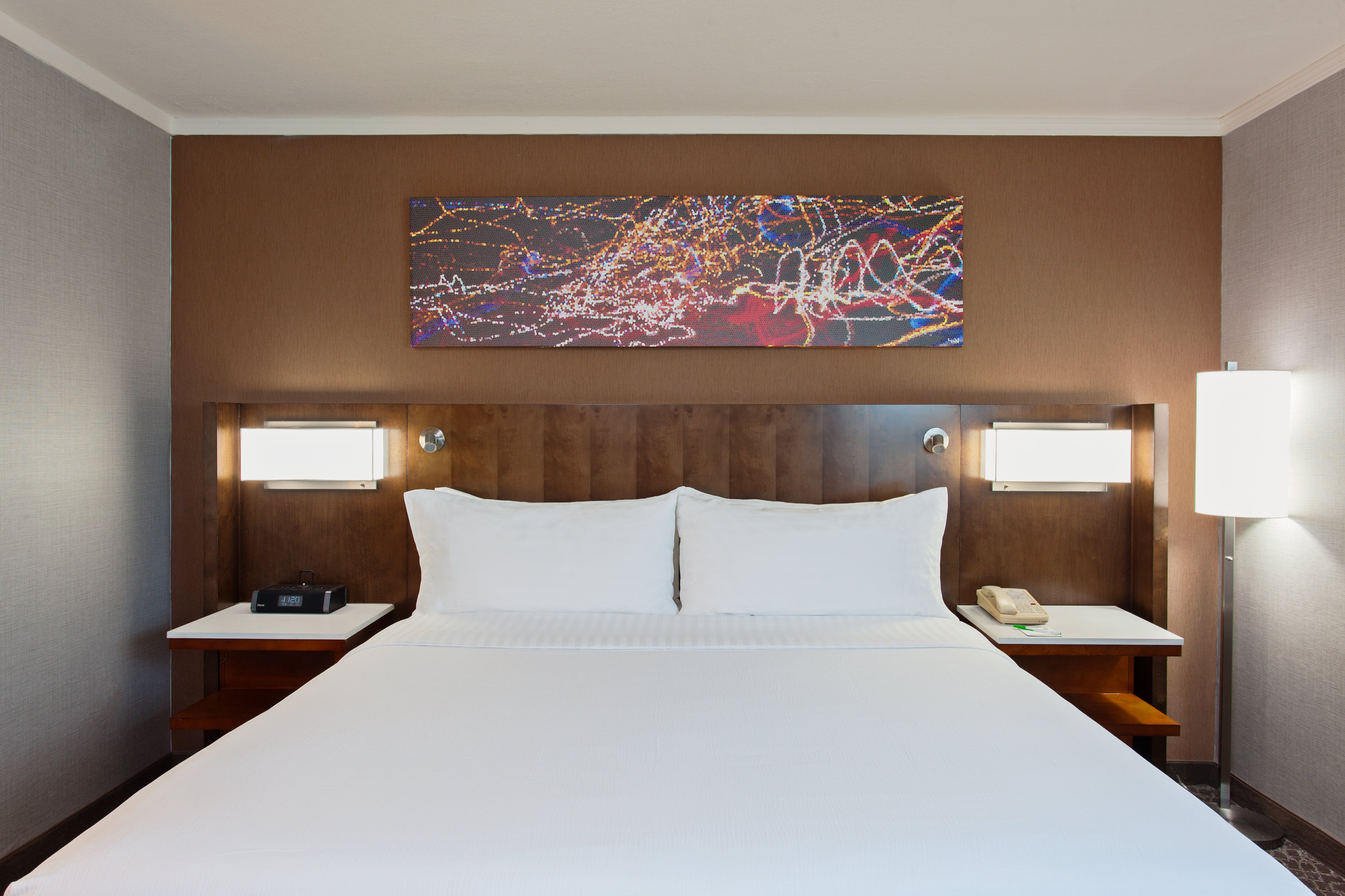 Holiday Inn Long Beach Airport 38/69