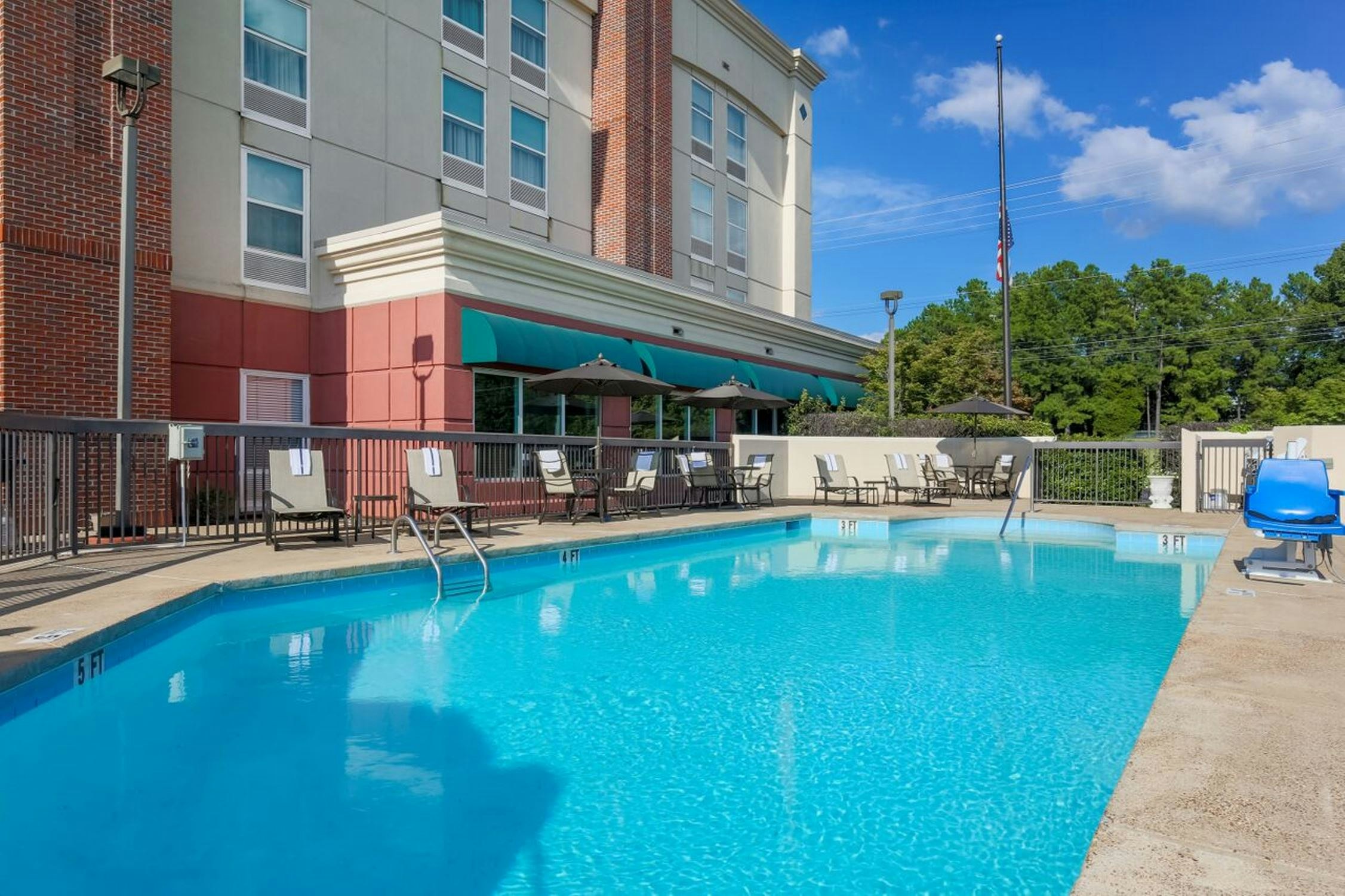 Hampton Inn Memphis Southwind 6/43