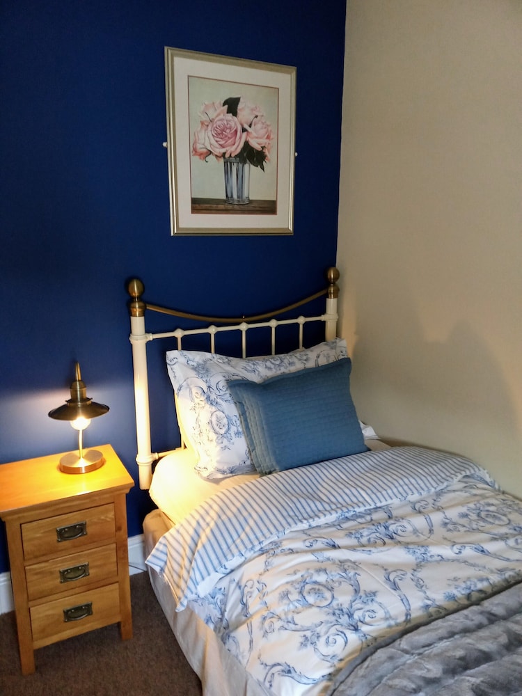 Oakfield House Bed and Breakfast 19/44
