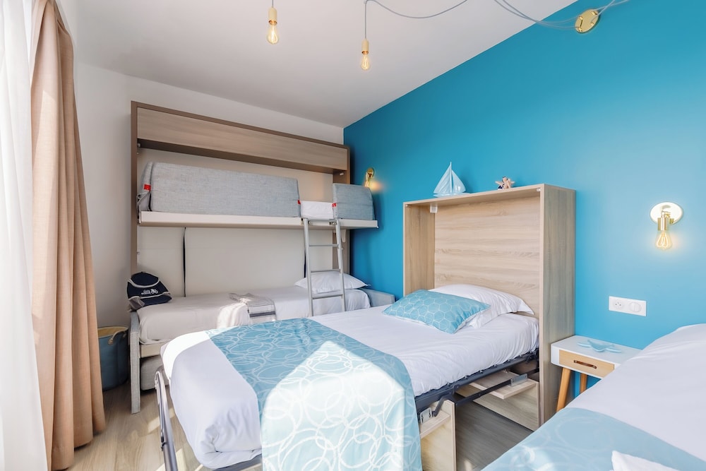 Hotel La Cote Oceane 45/77