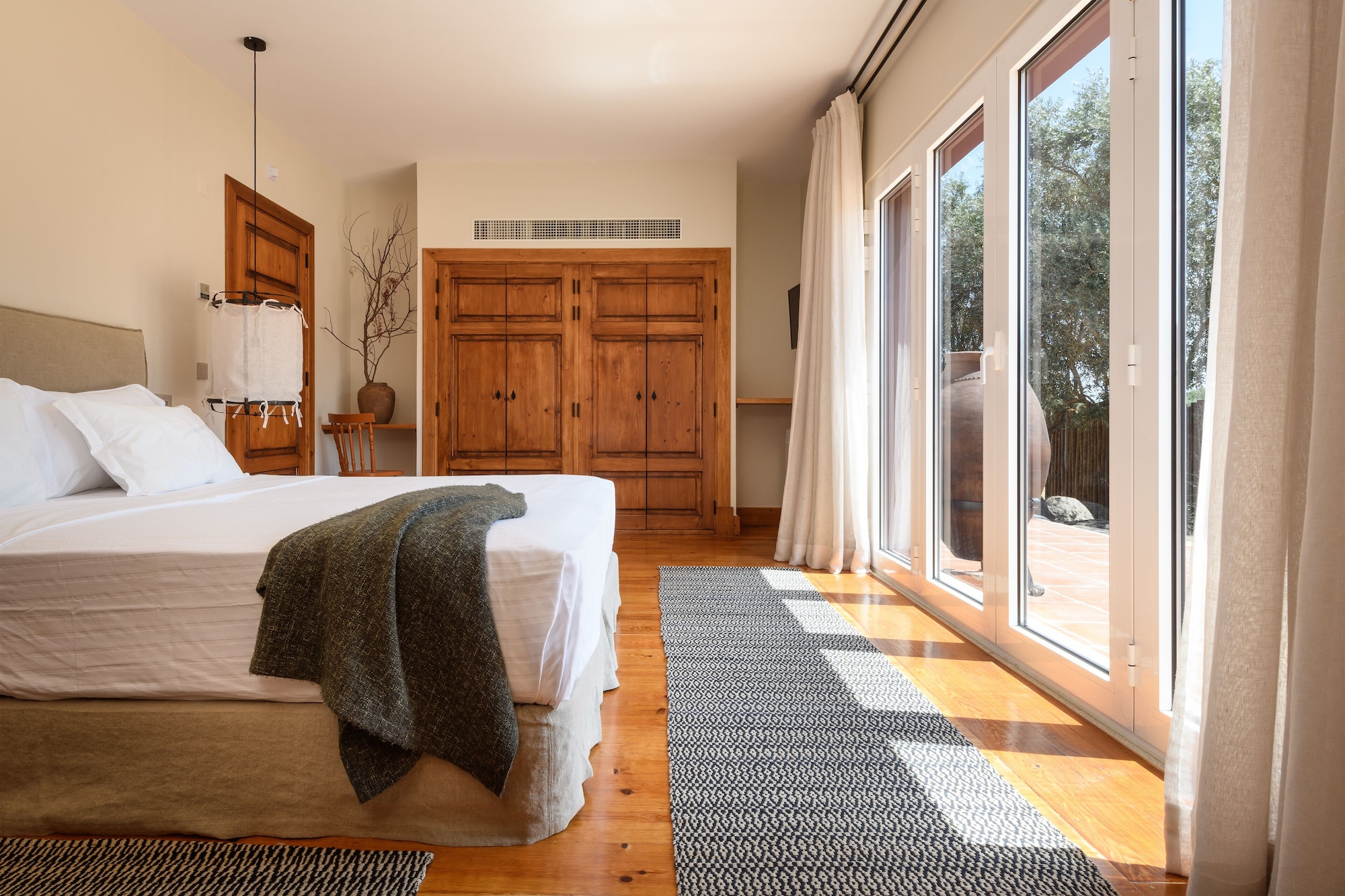 Junior Suite, Studio, Queen Bed