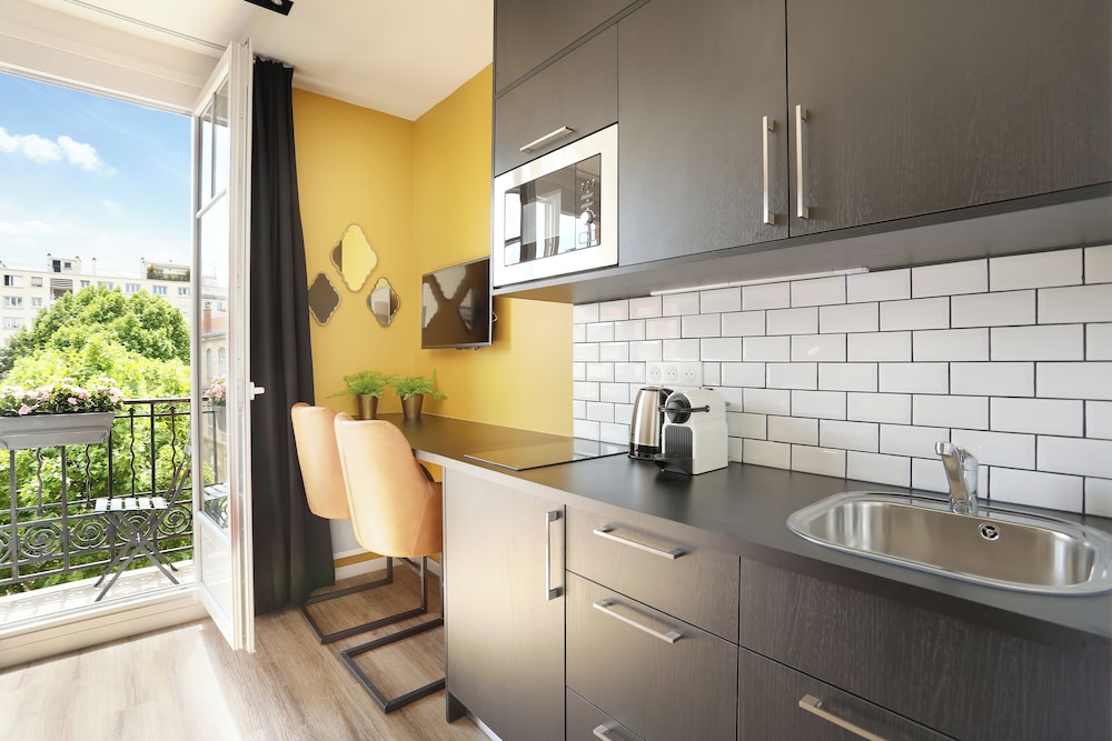 Short Stay Group Eiffel Village Serviced Apartments 48/50