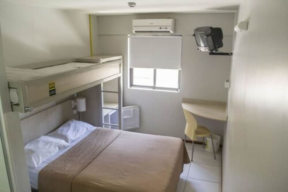 ROOM, TRIPLE