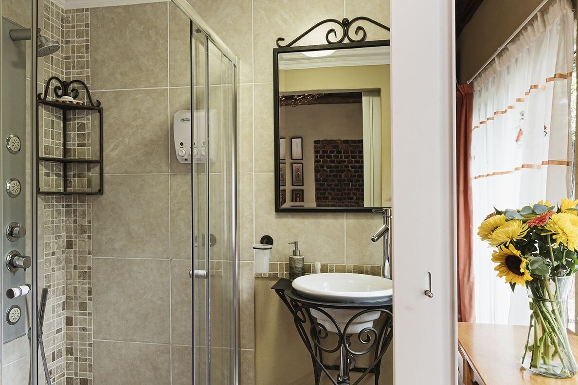 1 BEDROOM, COMFORT, DOUBLE BED