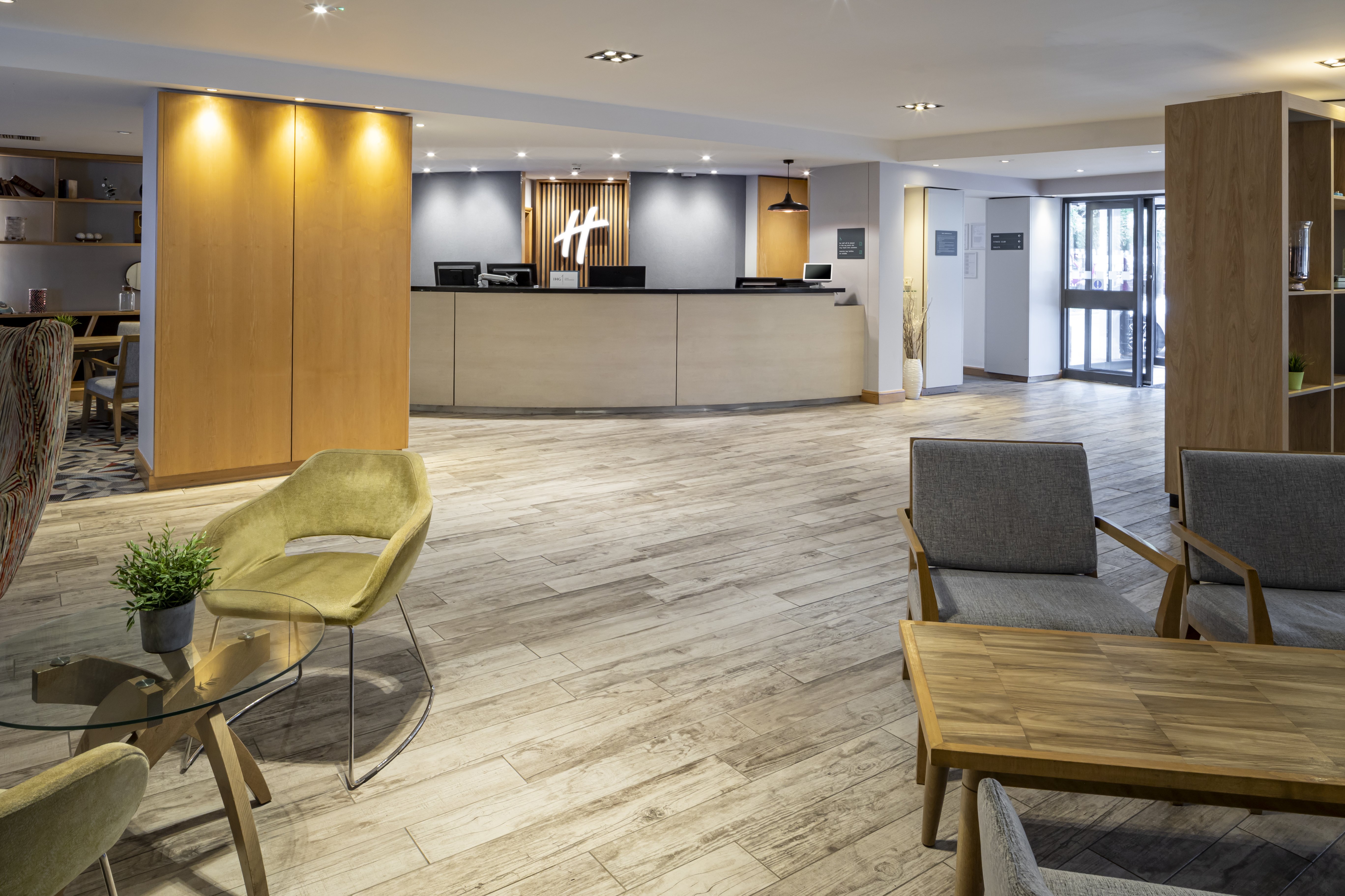 Holiday Inn Reading South M4 Jct11 11/81