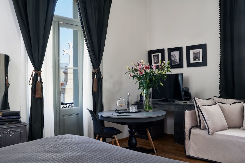 Emporikon Athens Hotel 27/32