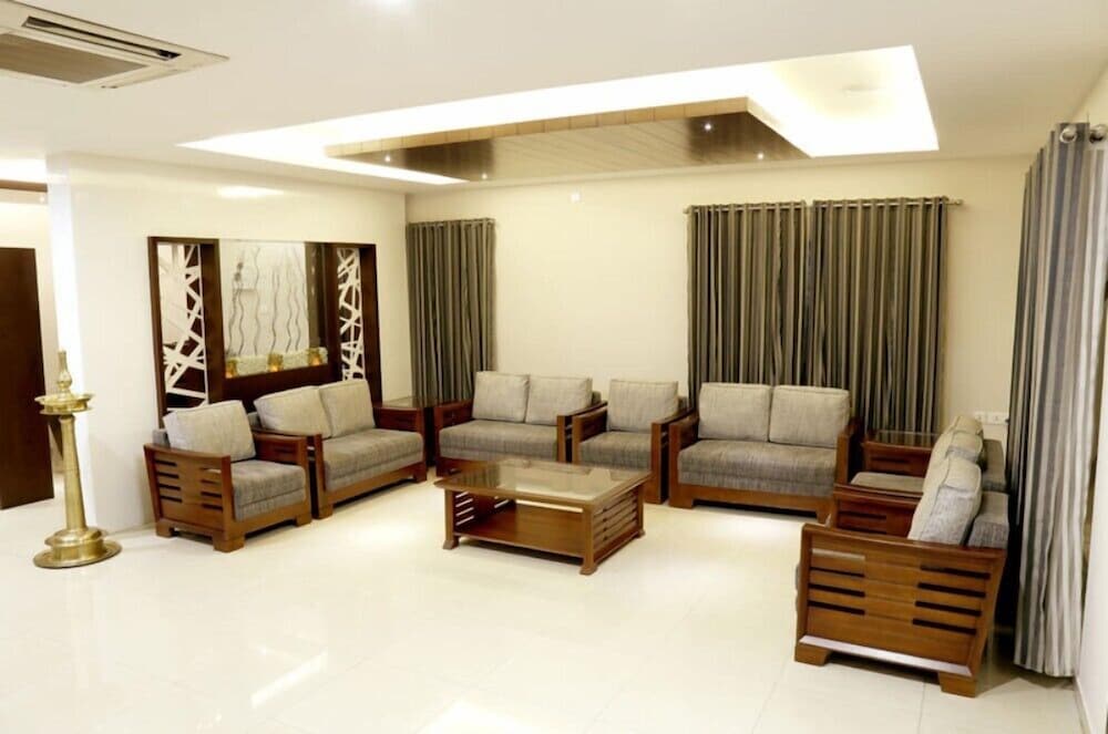 RYDGES INN KOTTAKAL 18/28
