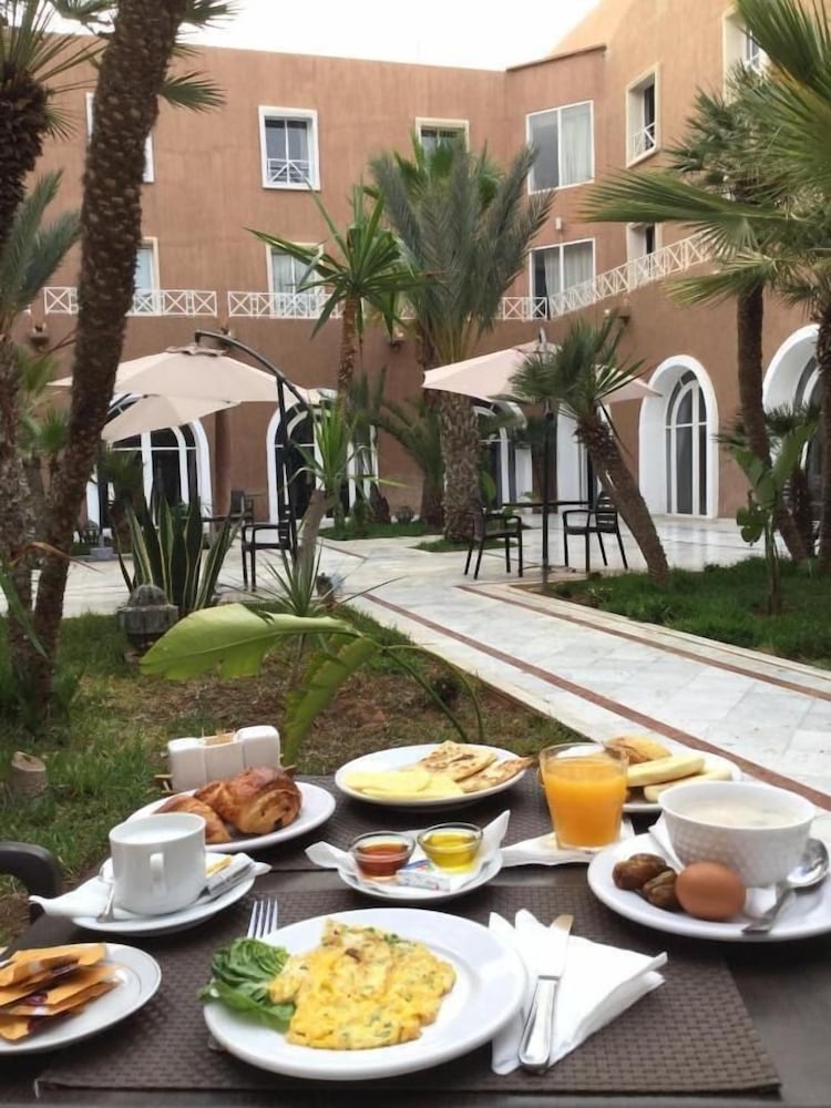 Hotel Al Massira 26/39