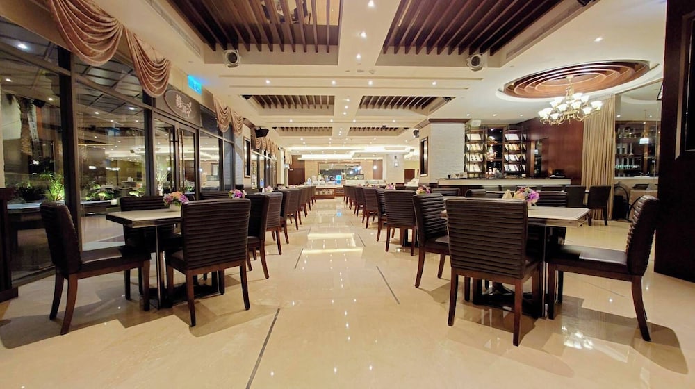 S Aura Hotel 37/50