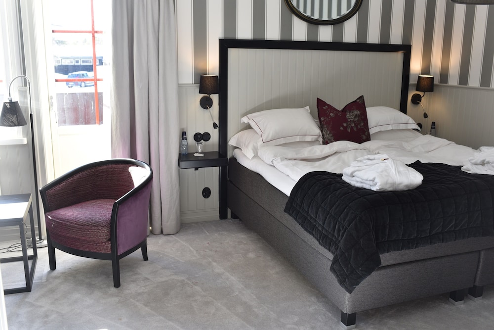 Room, Double Bed, Balcony or Terrace