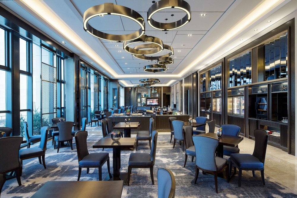 China World Hotel, Beijing, A Shangri-La Hotel 56/72