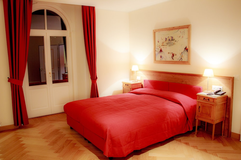 Maloja Palace 30/55