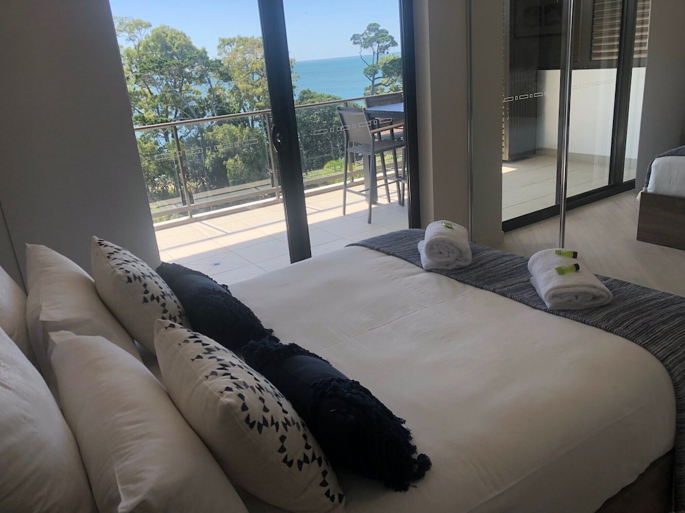 Grand Mercure Allegra Hervey Bay 8/74