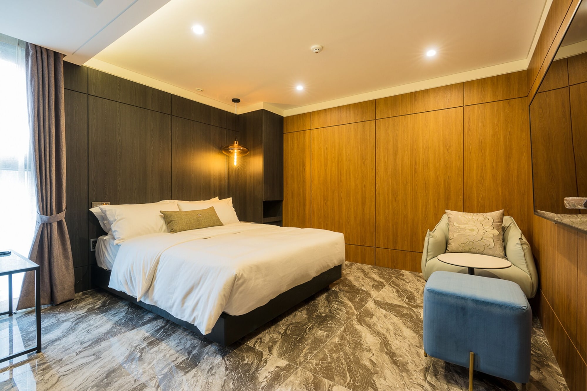 PREMIUM, DOUBLE BED