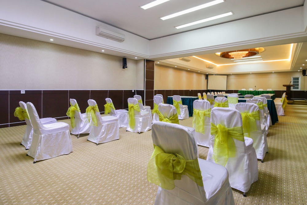Mariani International Hotel 46/48