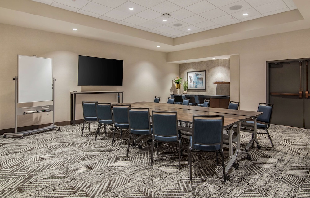 Hyatt House Sacramento/Midtown 38/50