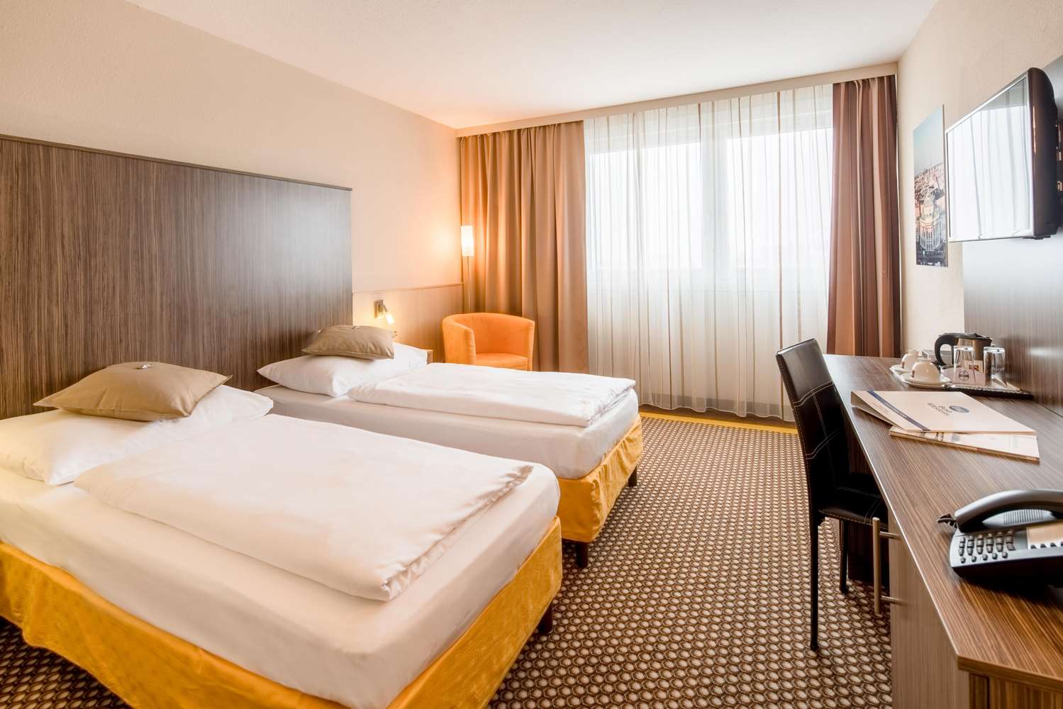 Smart Hotel Voesendorf 35/66
