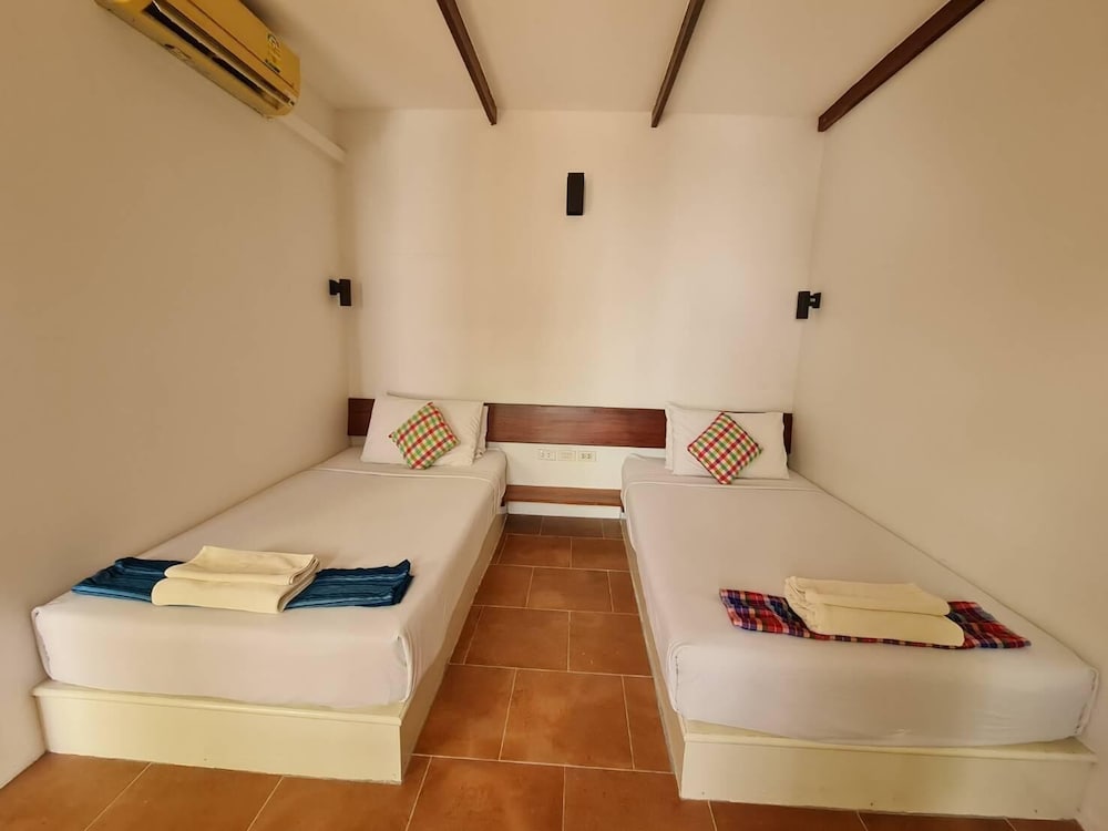 Thanicha Resort Amphawa 26/72