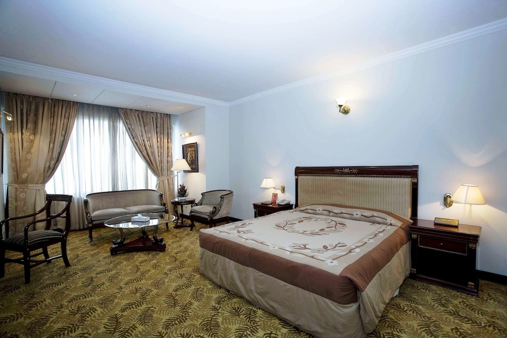 Hotel Sarina 16/77