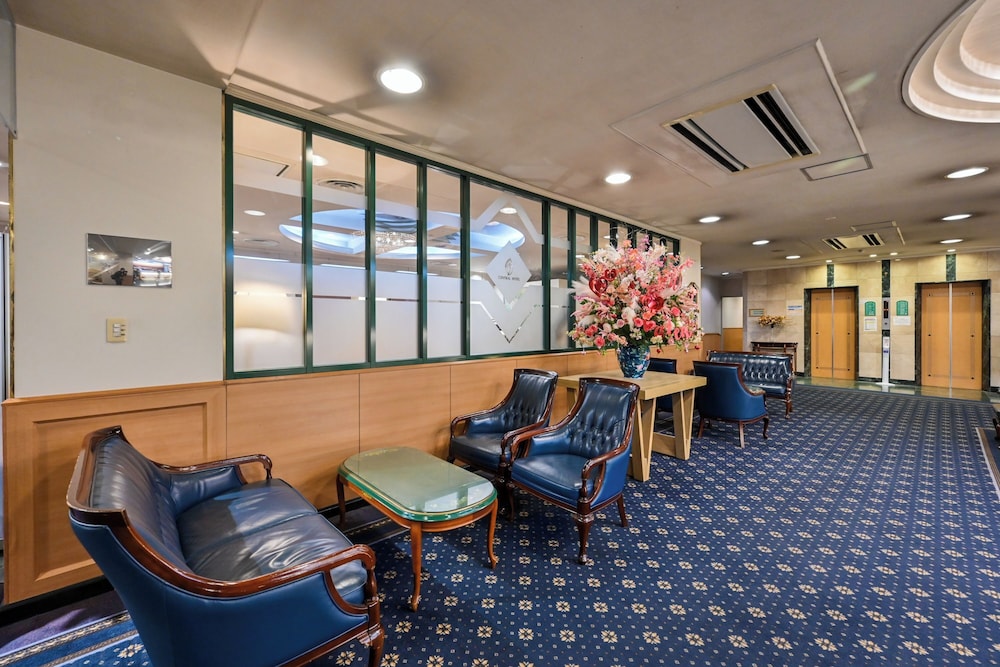 CENTRAL HOTEL SASEBO 37/50