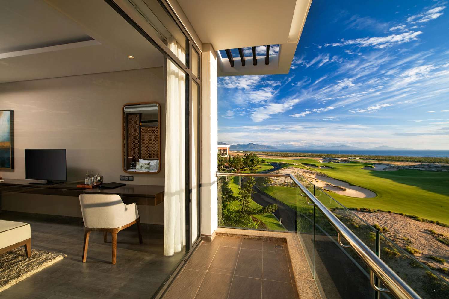 Wyndham Grand KN Paradise Cam Ranh 22/44