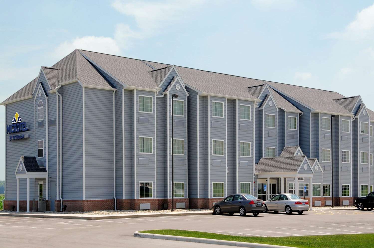 Microtel Inn And Suites Delphos 5/8