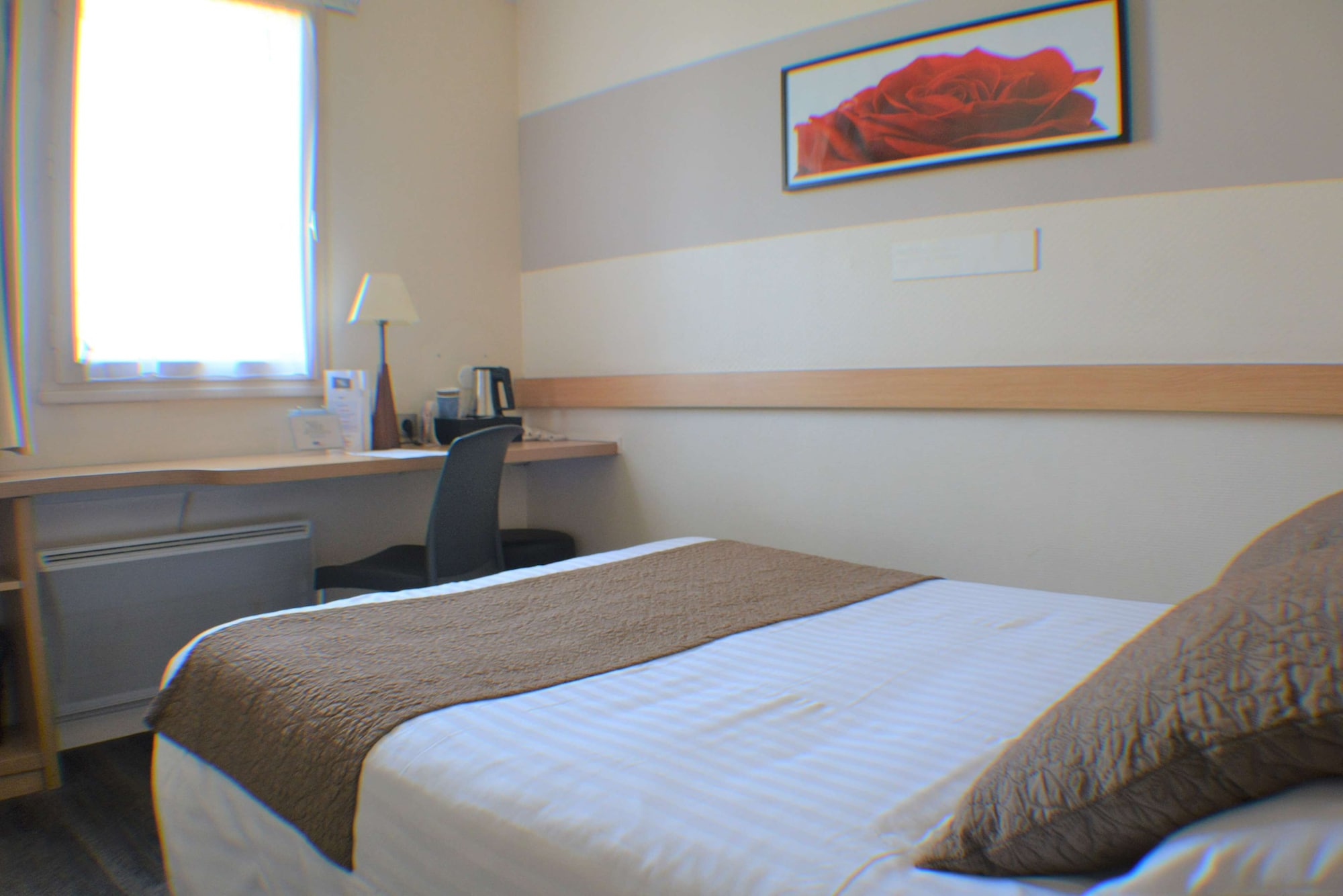 غرفة قياسية بسرير مزدوج وسرير فردي، Kyriad Rennes Chantepie 6/10