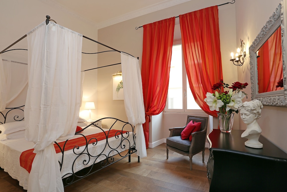 Spagna Art & Suites 46/58