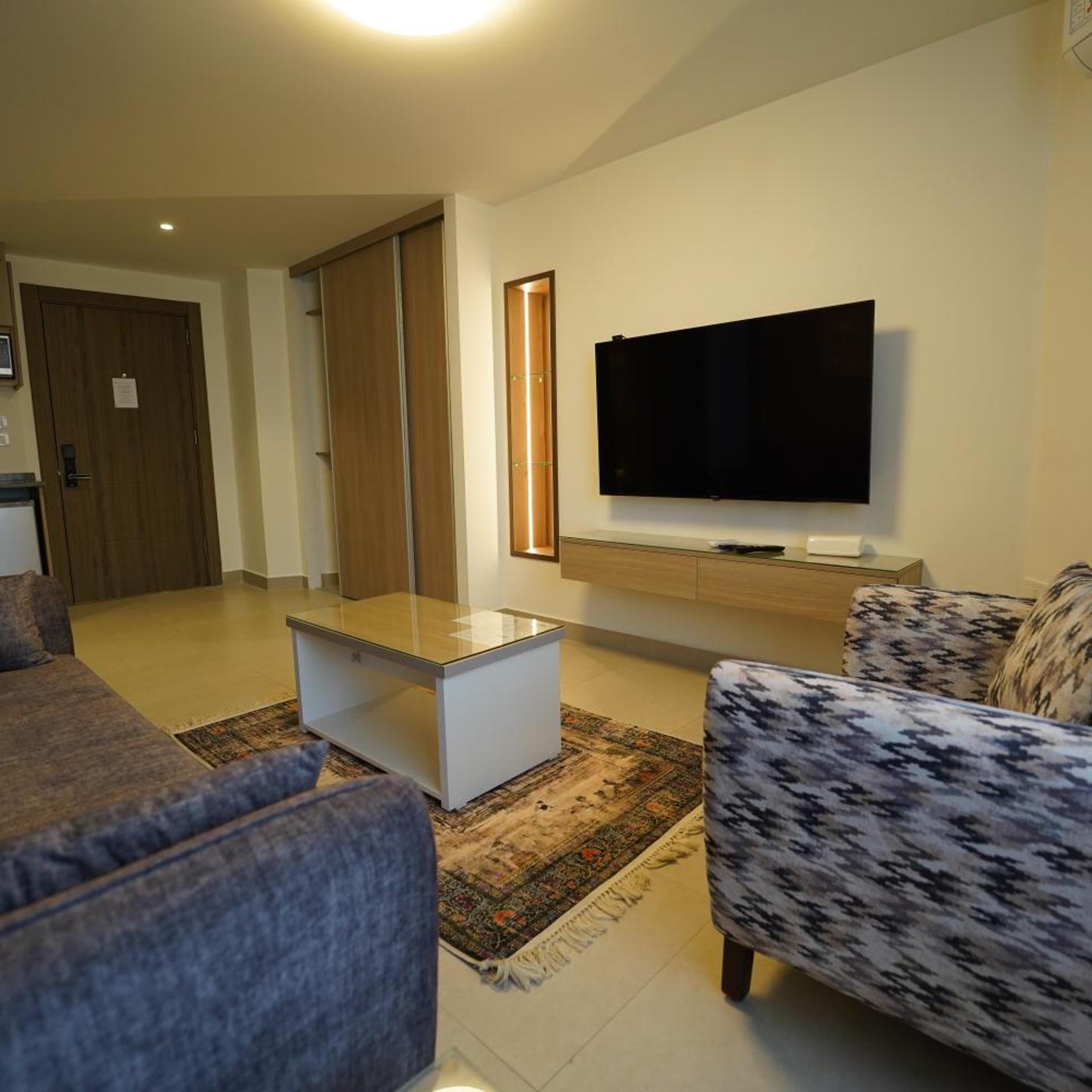Red Carpet Suites 54/65