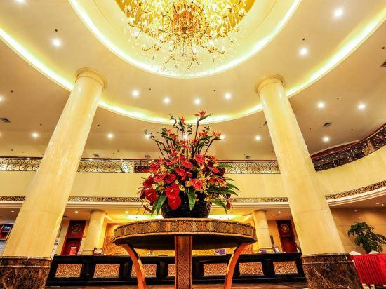 South Pacific International Hotel 8/42