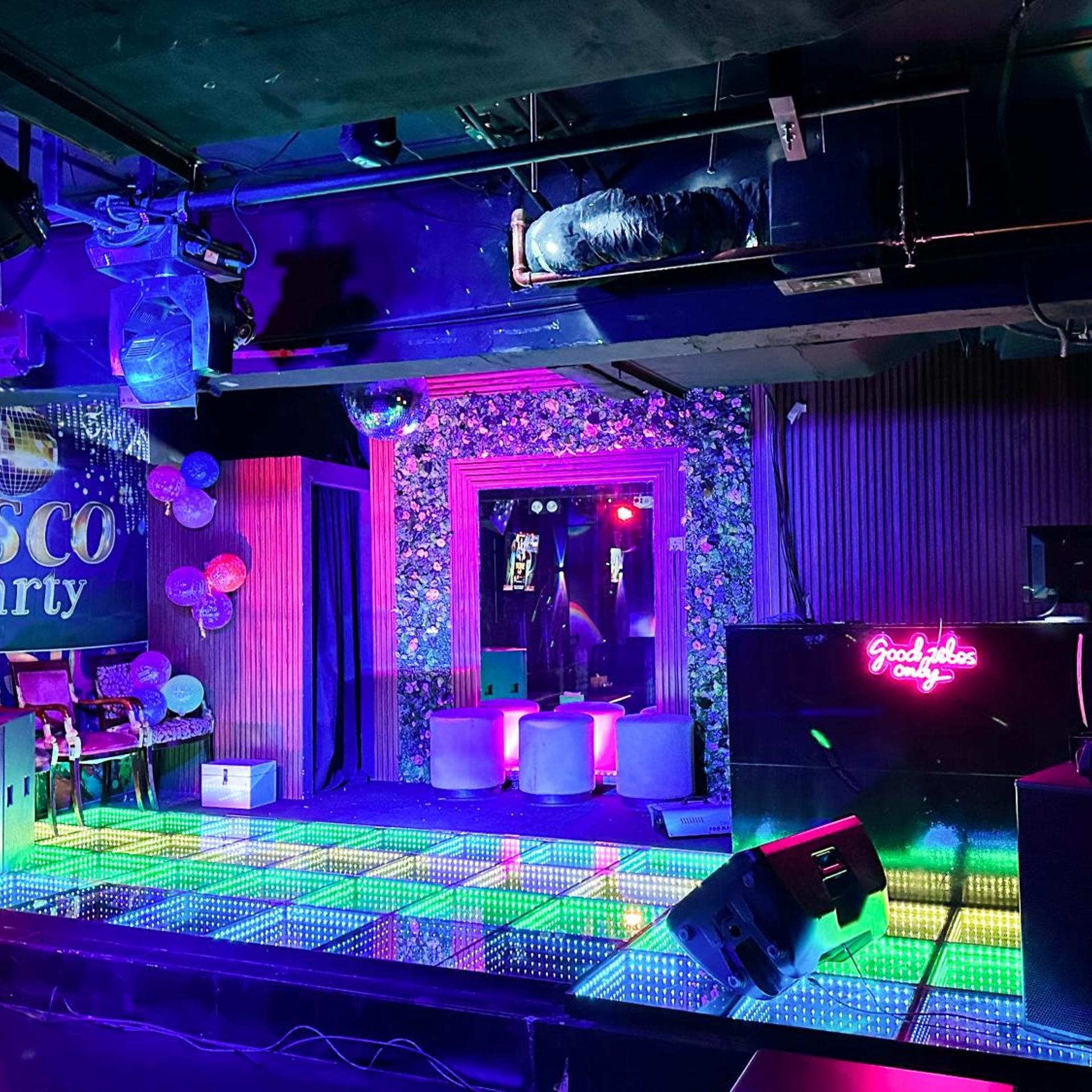 The Victory Hotel 54/60