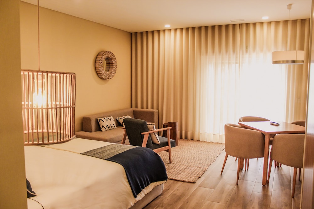 Hotel Neptuno 36/72