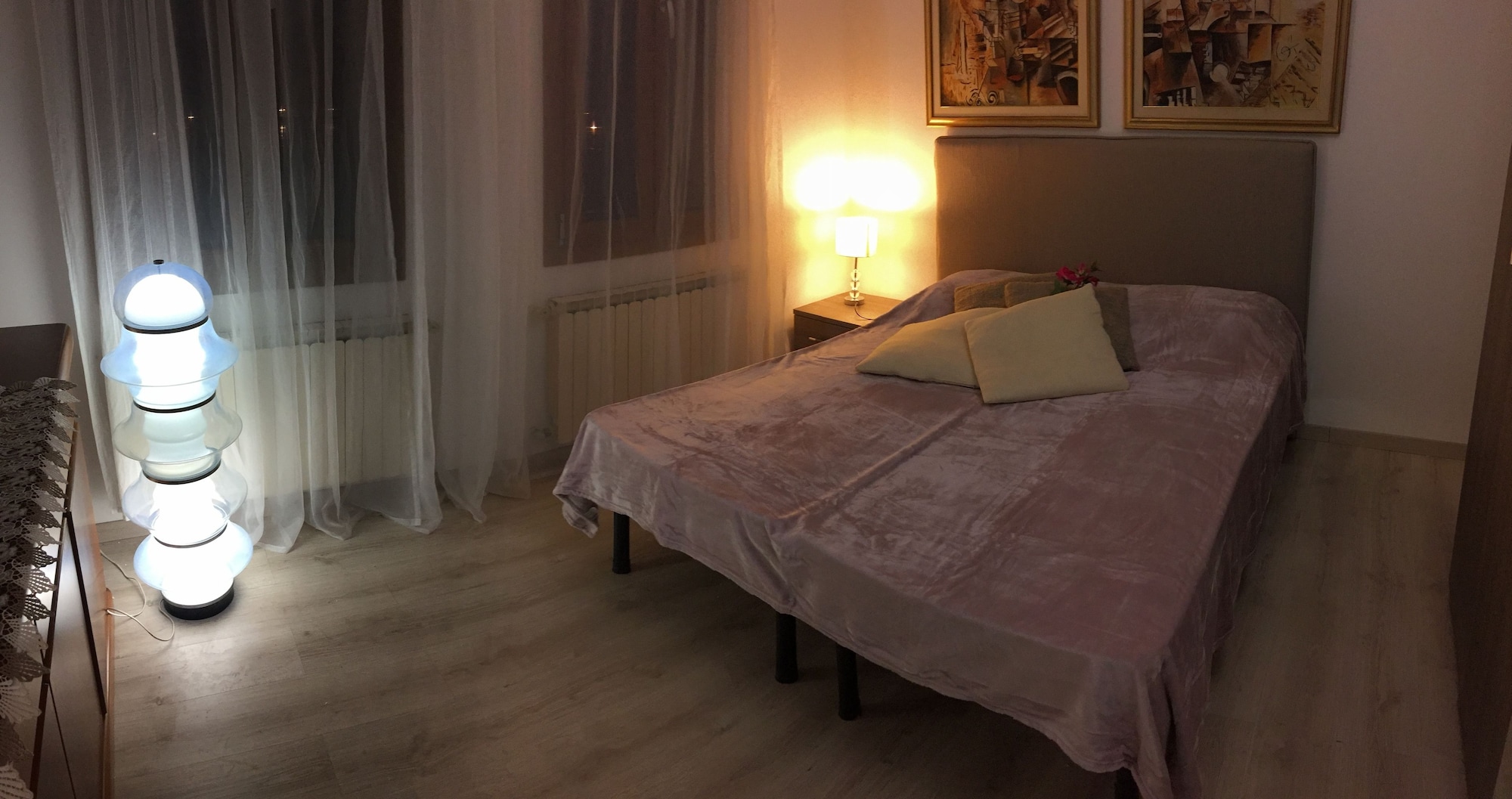 ROOM, DOUBLE BED, SHARED BATHROOM