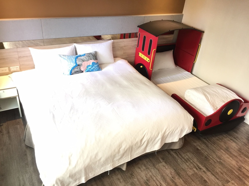 Ruo Shui Hotspring Hotel 3/62