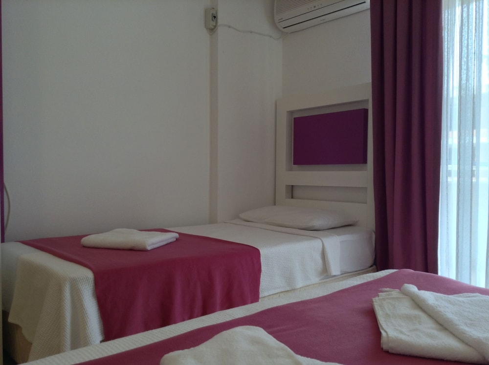 Senam Hotel 4/27