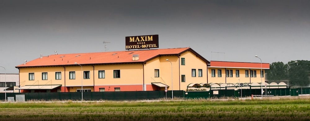 Hotel Maxim 1/48