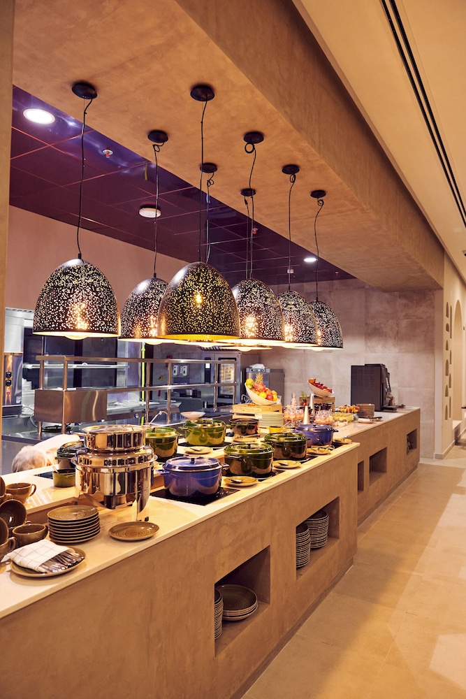 Bab Al Nojoum Bateen Liwa 40/60