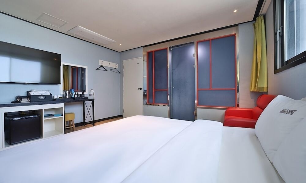 STANDARD, DOUBLE BED, NO PARKING