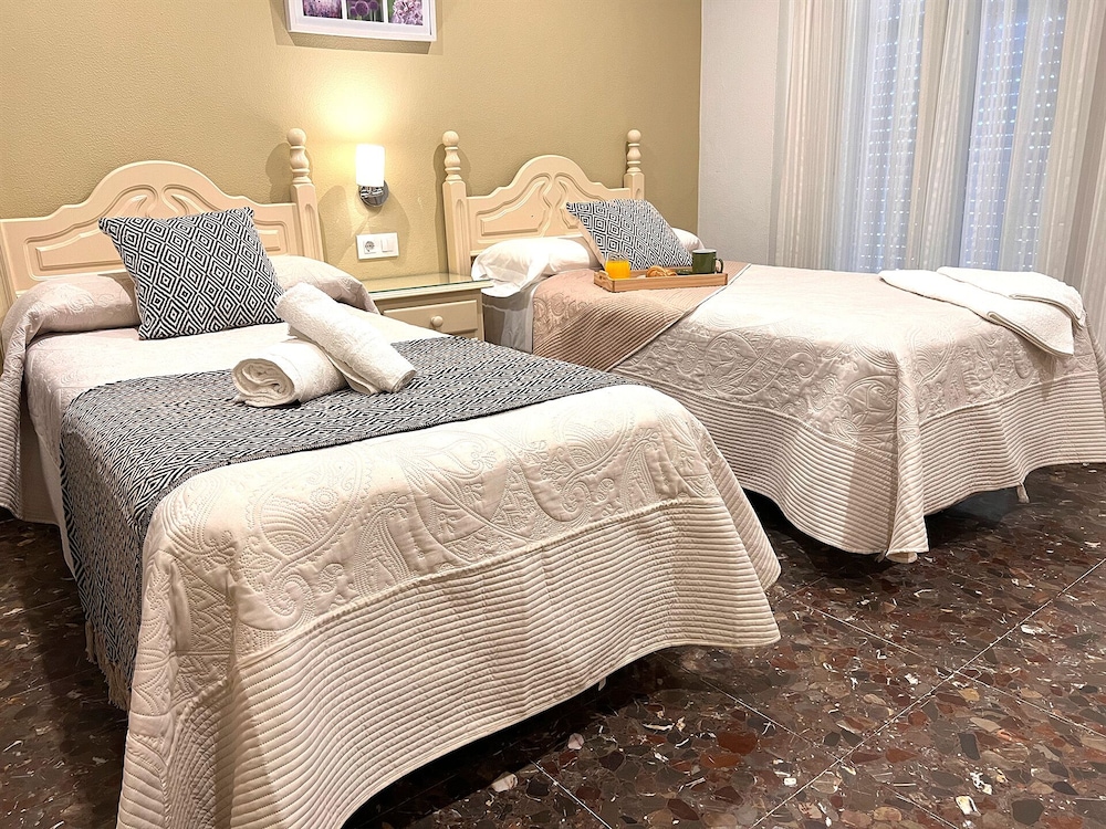 Hostal La Janda 43/66