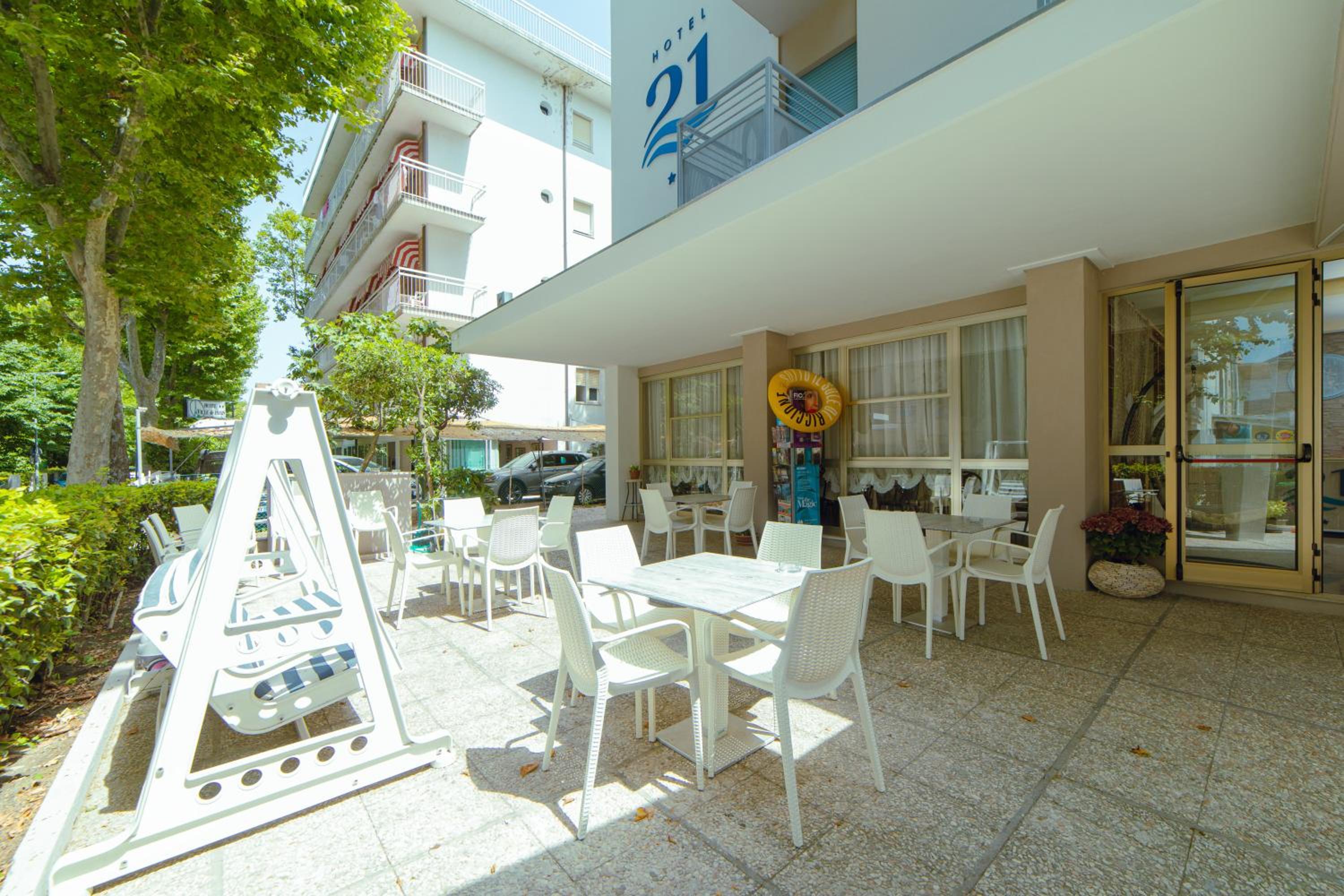 Hotel 21 48/55