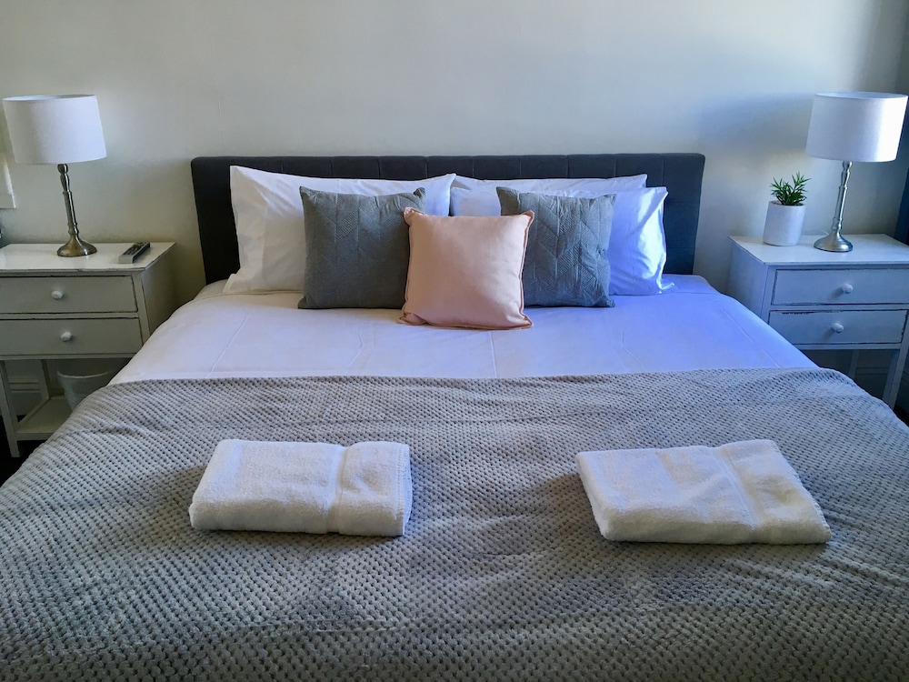 The Grand Hotel Healesville 18/47