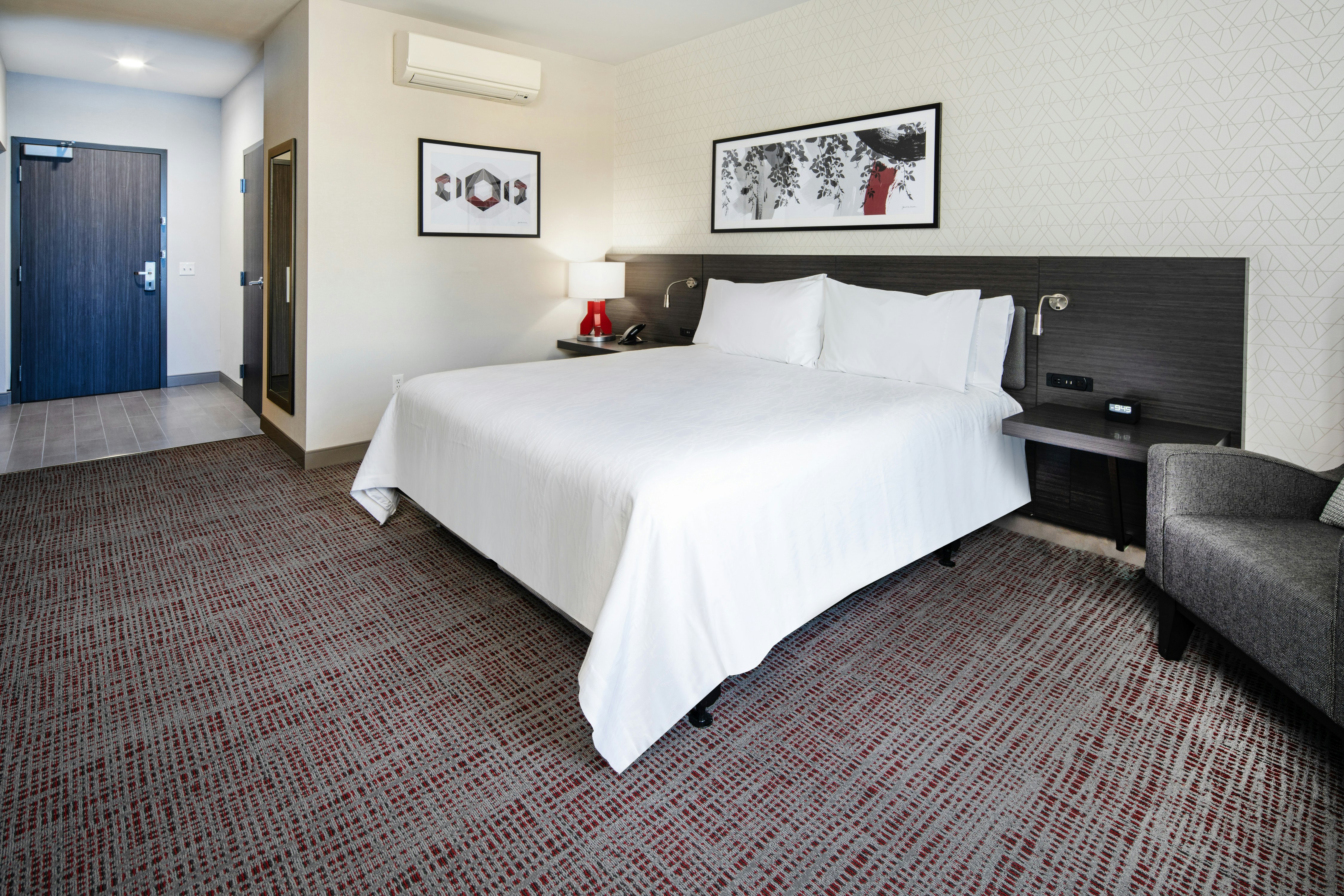 Room, King Bed, Bathtub, Accessible