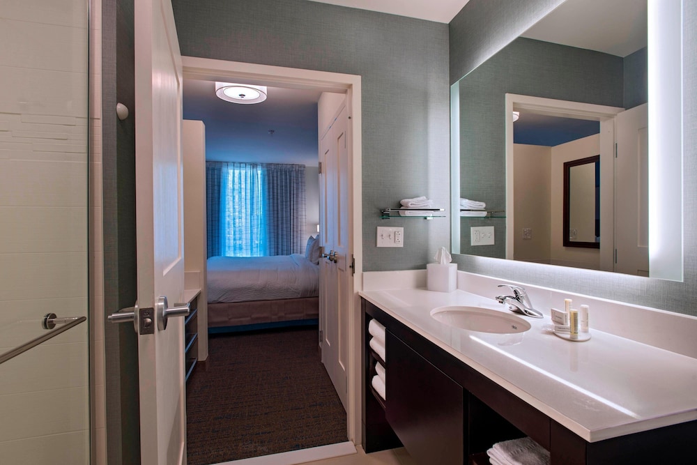 RESIDENCE INN JACKSON THE DISTRICT AT EASTOVER 18/63