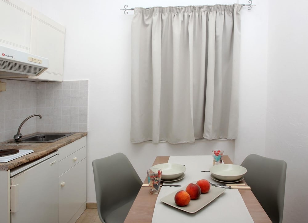 Iraklis Apartments 39/50