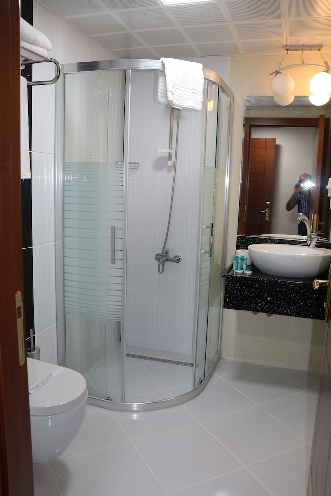 Business Grand Hotel 49/50