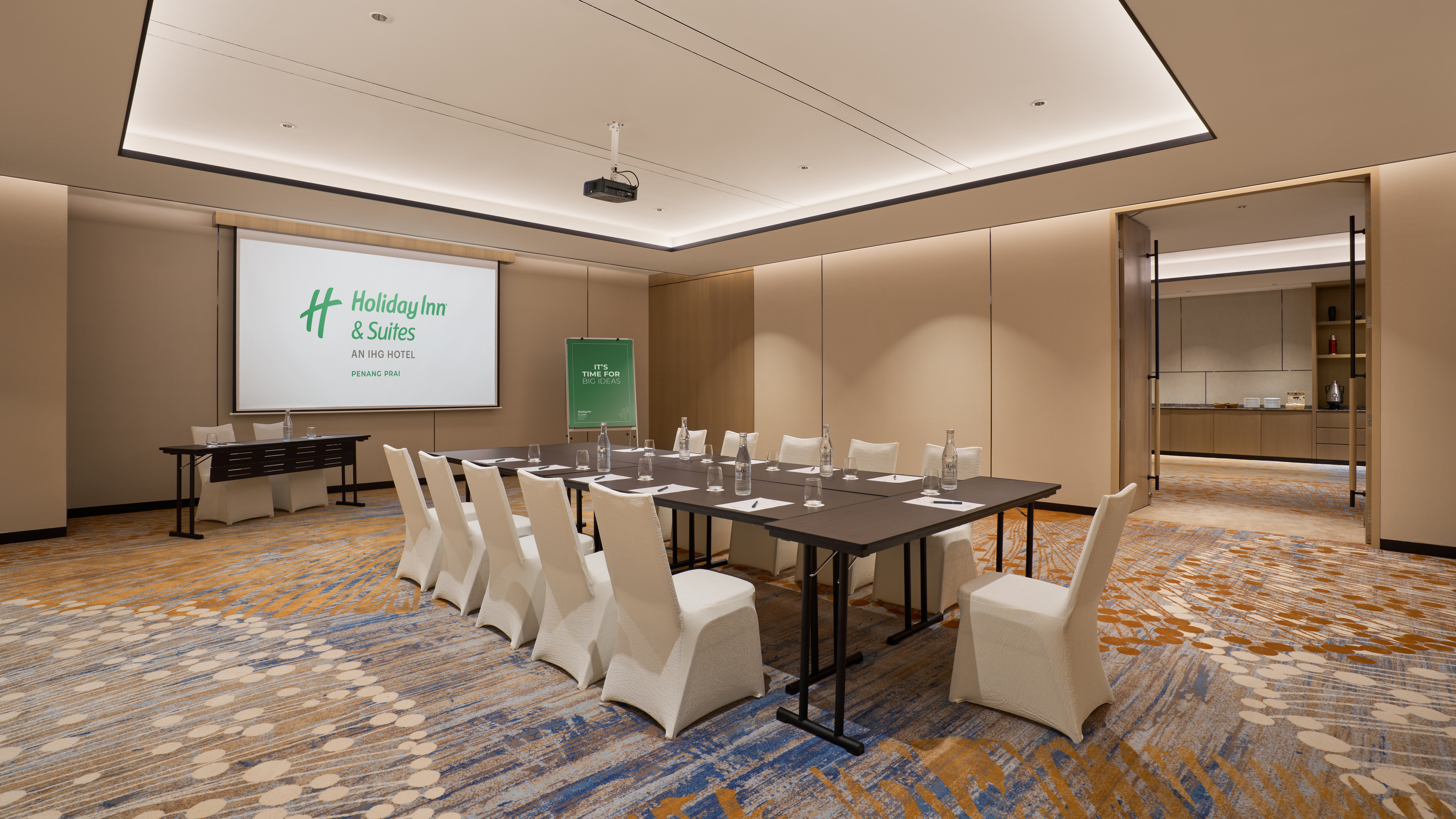 Holiday Inn & Suites PENANG PRAI 37/50