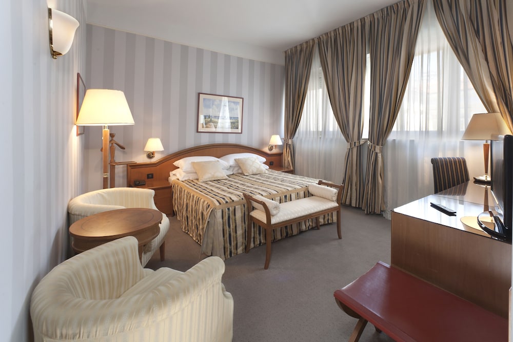 Grand Hotel Bonavia 44/74