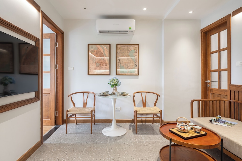 Le Parfum Apartment & Hotel 39/50