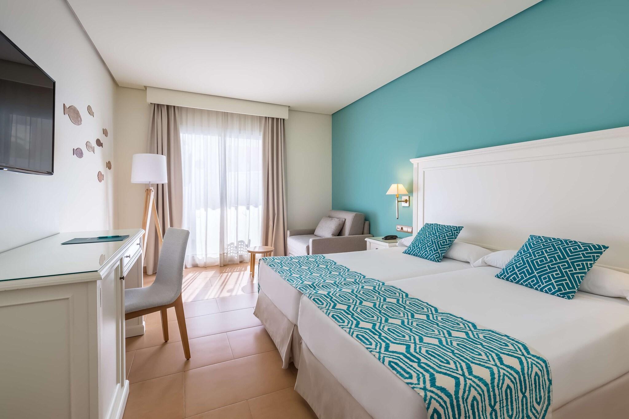 Occidental Torremolinos Playa 18/55